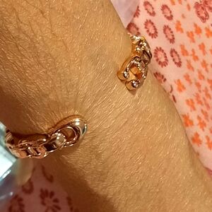 NEW AUTHENTIC GENUINE Coach signature series CHAIN ROSE 🌹 GOLD Bangle bracelet